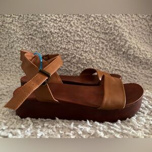 American Eagle Platform Sandals